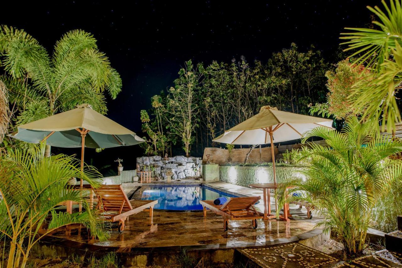 The Granyam Garden Cottage Batununggul ภายนอก รูปภาพ